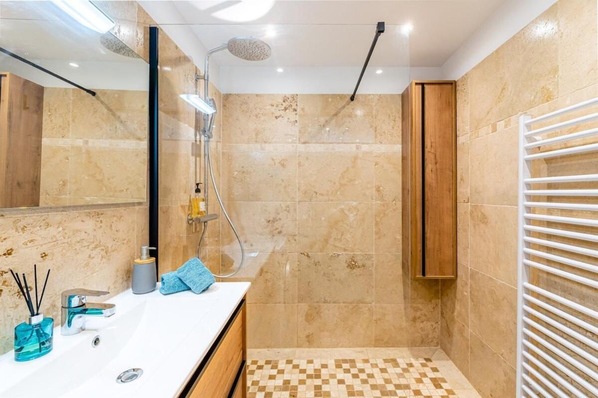 Cassis Le Marignan- Rdc - Garage - Classe 3 Etoiles Exterior foto